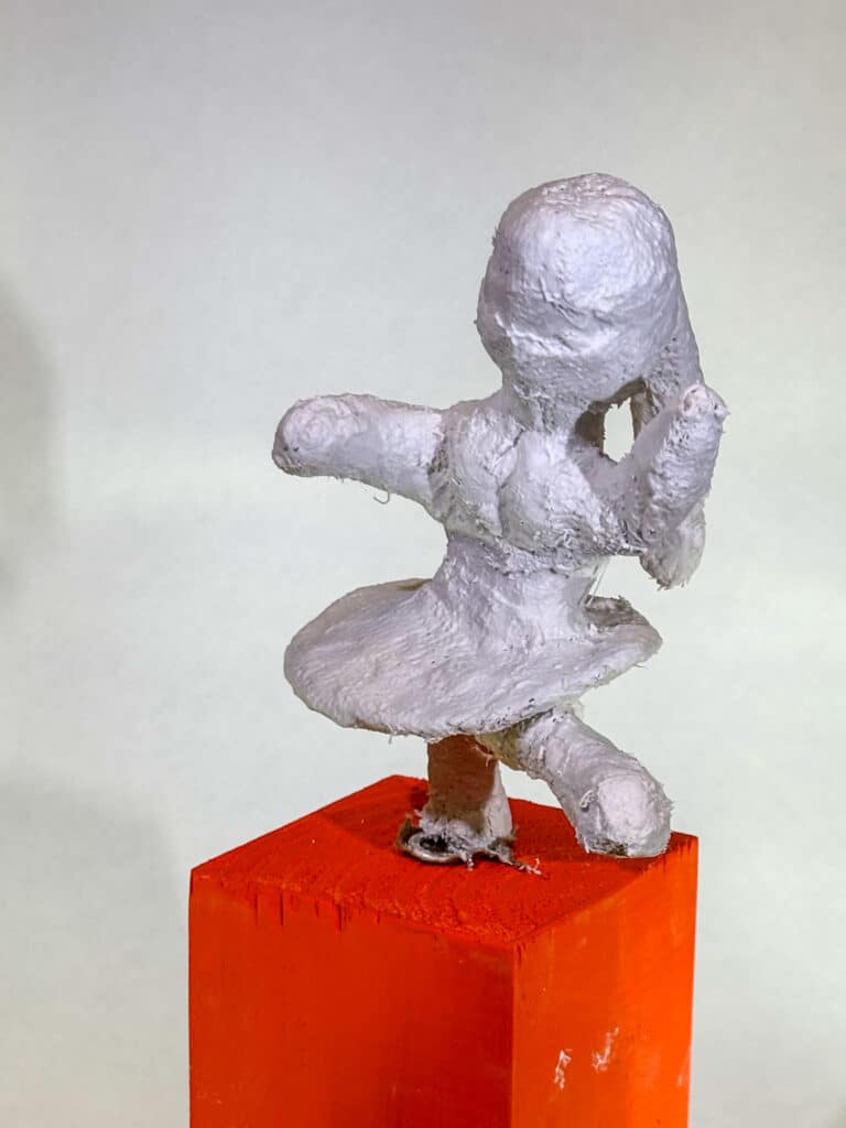 Frauenfigur Orange Days 2025, Marktredwitz 08 Bild: Olga Franzke