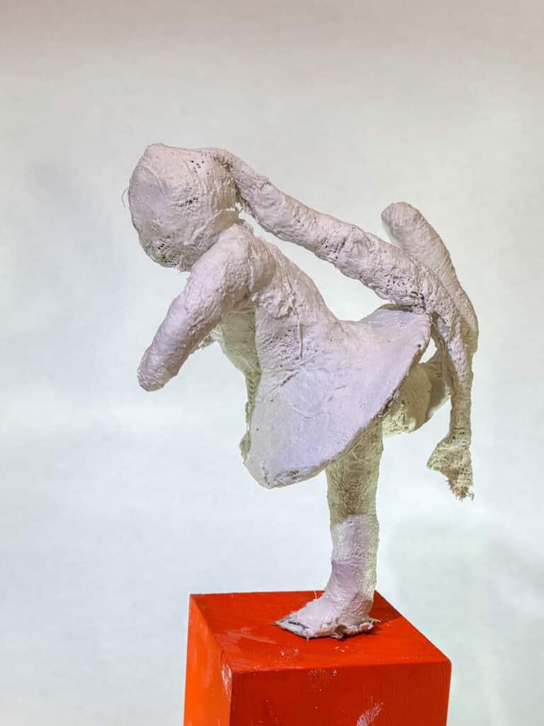 Frauenfigur Orange Days 2025, Marktredwitz 06 Bild: Olga Franzke