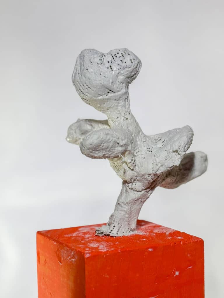 Frauenfigur Orange Days 2025, Arzberg 02 Bild: Olga Franzke