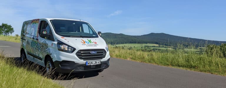 Das JuKu-Mobil unterwegs im Fichtelgebirge. (Bild: Stefan Frank)
